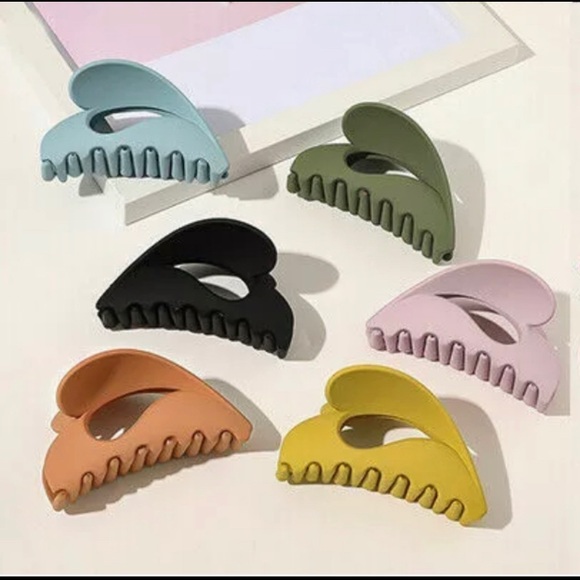 EXTREMELY BEAUTIFUL TO ENHANCE YOUR LONG HAIR STYLES - Picture 2 of 10